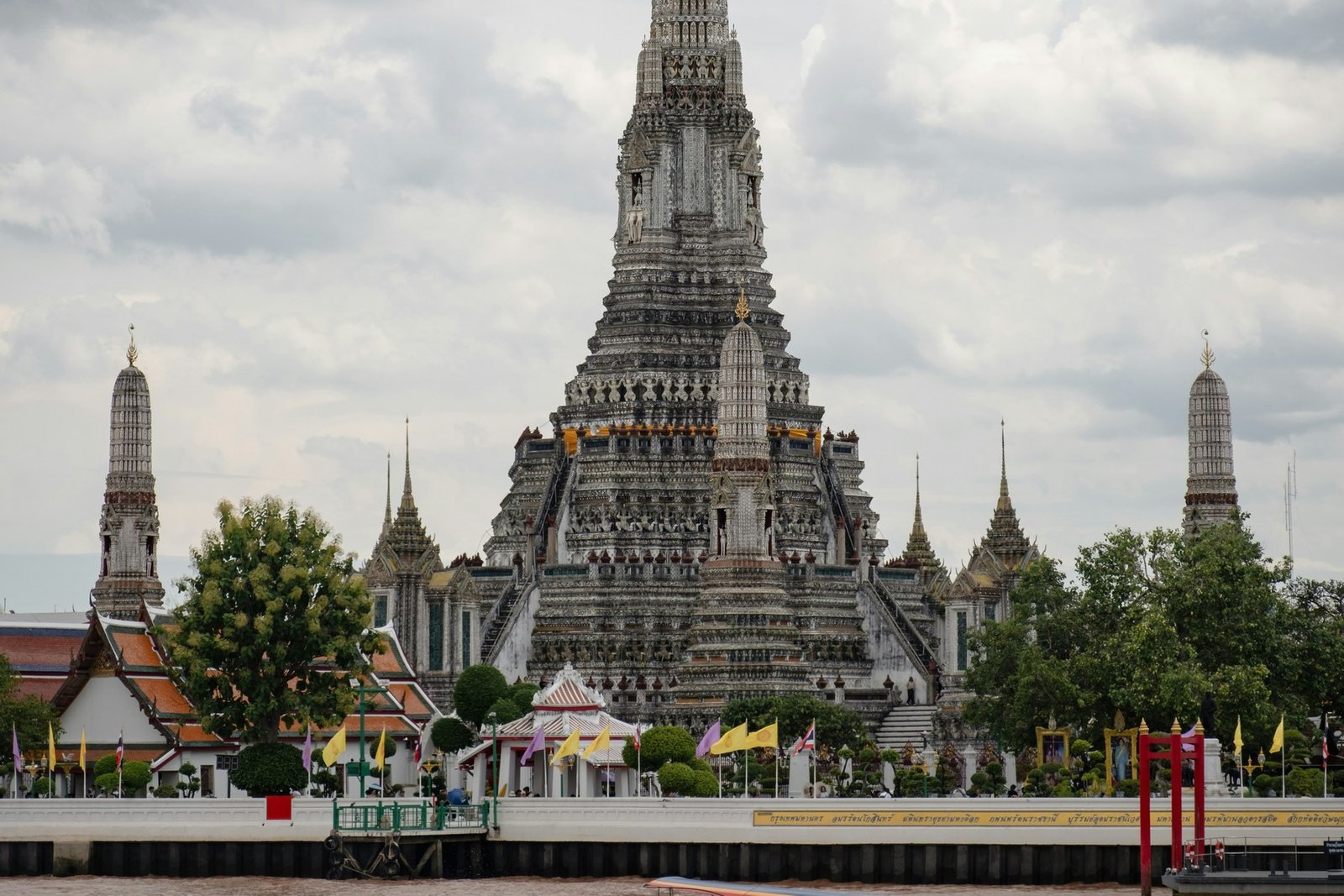 Bangkok Travel Guide for First-Time Visitors